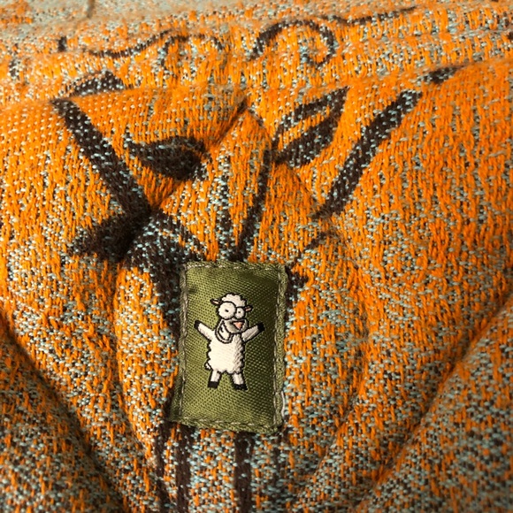 LennyLamb Dream Tree Woven Baby Carrier - Picture 4 of 7